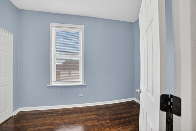 1419 S Kedvale Avenue, Chicago, IL 60623