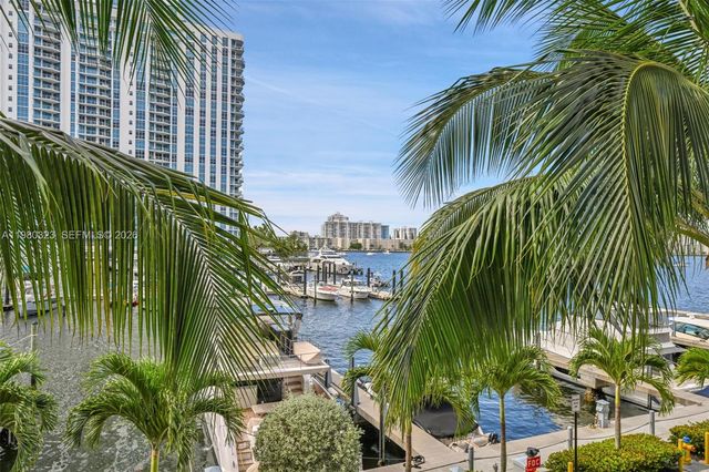 17111 Biscayne Blvd 207, North Miami Beach, FL 33160