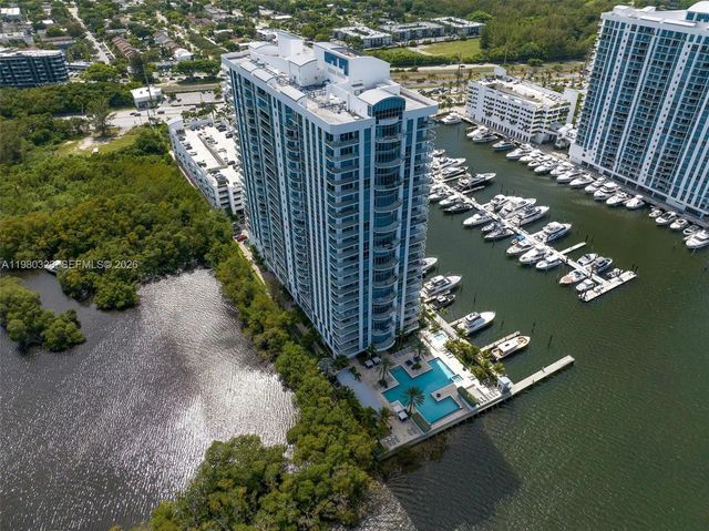 17111 Biscayne Blvd 207, North Miami Beach, FL 33160