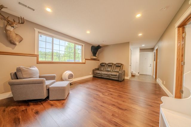 2590 Horizon Hills Road, Willmar, MN 56201