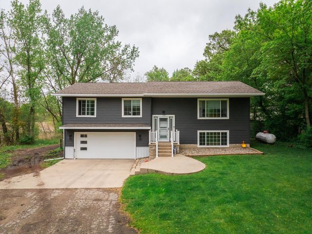 2590 Horizon Hills Road, Willmar, MN 56201