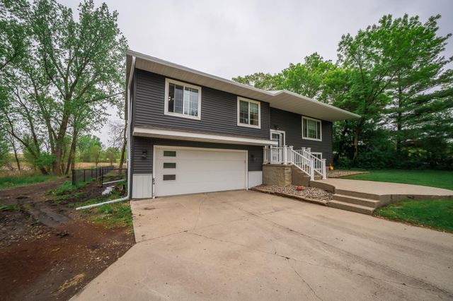 2590 Horizon Hills Road, Willmar, MN 56201