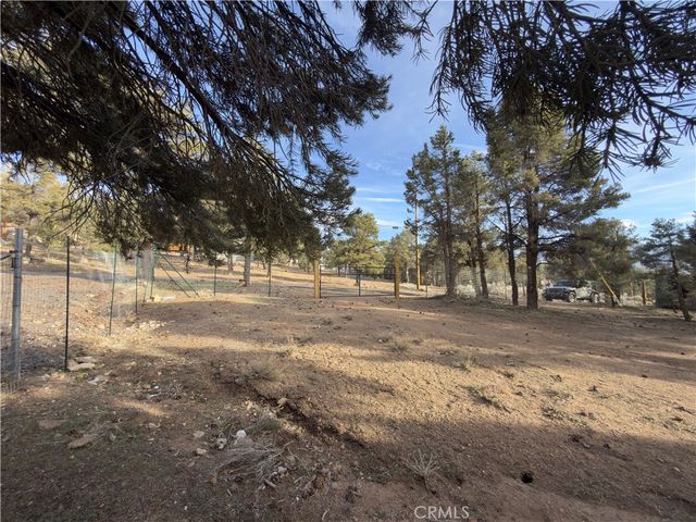 1820 Golden Rod, Big Bear City, CA 92314