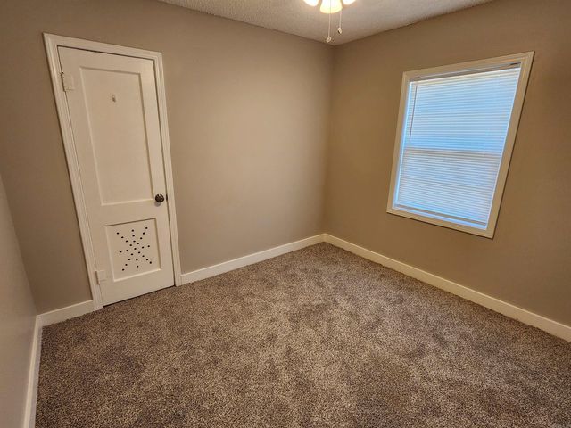 1720 Green Meadow Dr, Little Rock, AR 72204