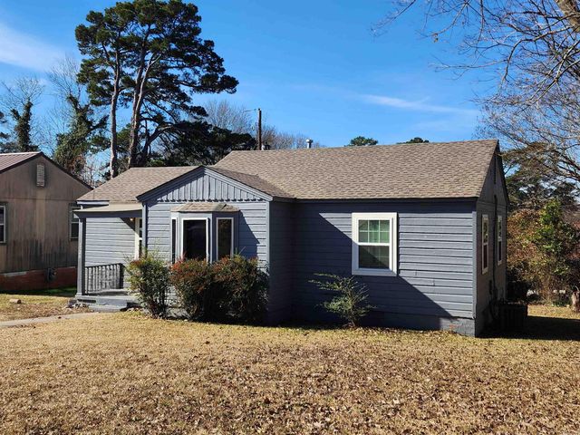 1720 Green Meadow Dr, Little Rock, AR 72204