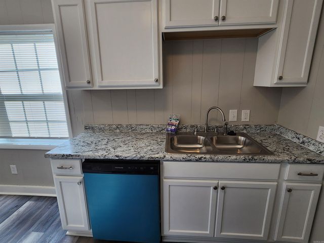 1720 Green Meadow Dr, Little Rock, AR 72204