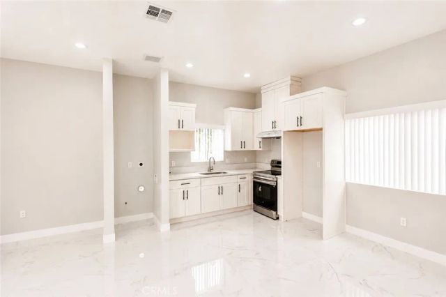 9440 Mcfadden, Westminster, CA 92683