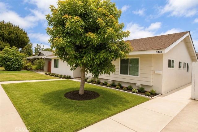 9440 Mcfadden, Westminster, CA 92683