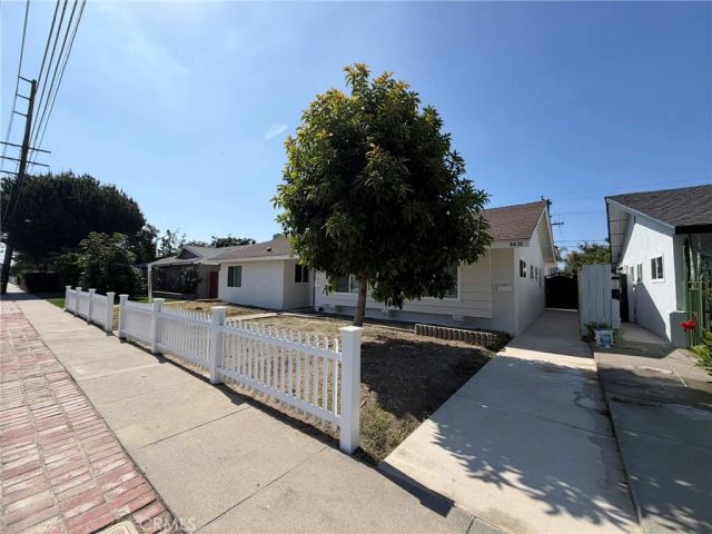 9440 Mcfadden, Westminster, CA 92683