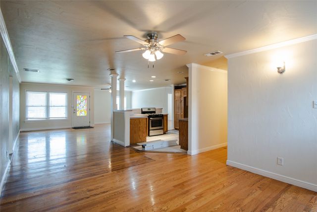 2007 Bradford Street, Irving, TX 75061
