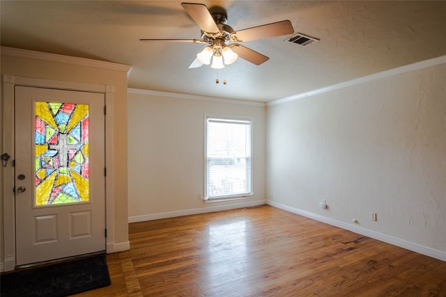 2007 Bradford Street, Irving, TX 75061