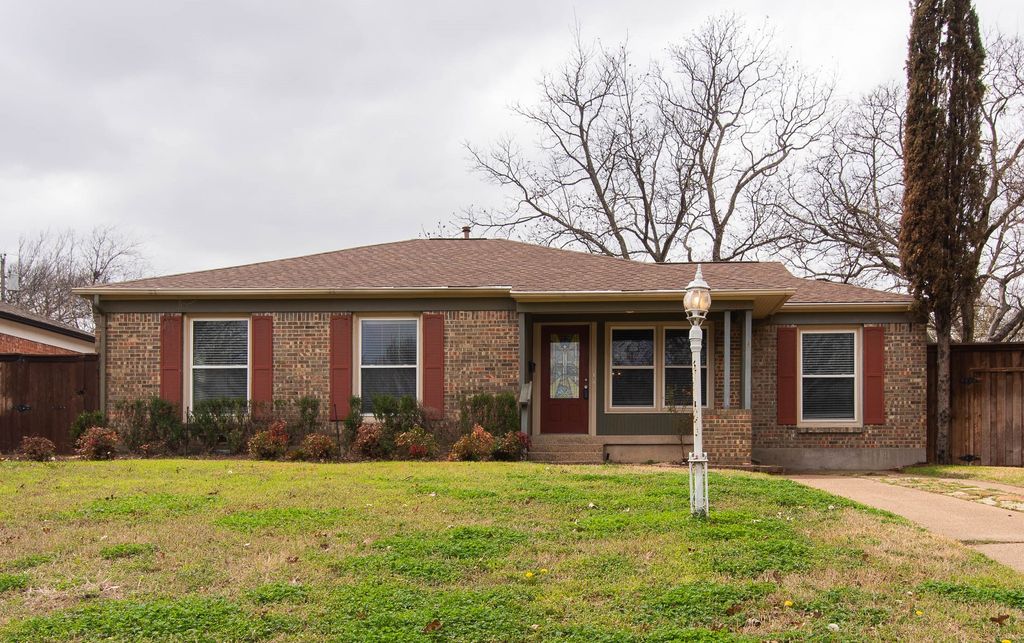 2007 Bradford Street, Irving, TX 75061