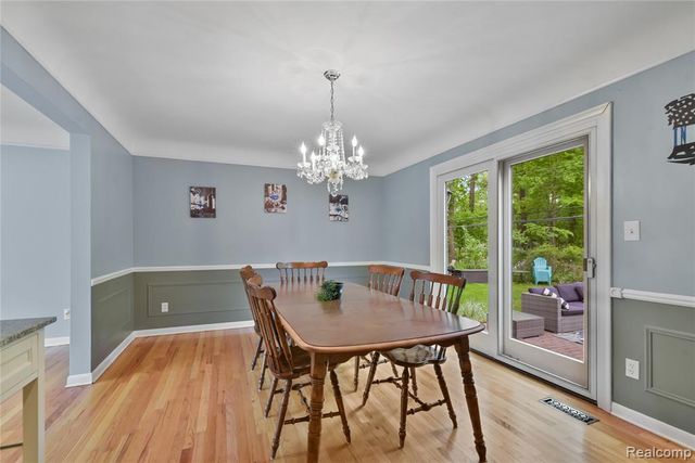 26060 Hidden Lane, Grosse Ile, MI 48138