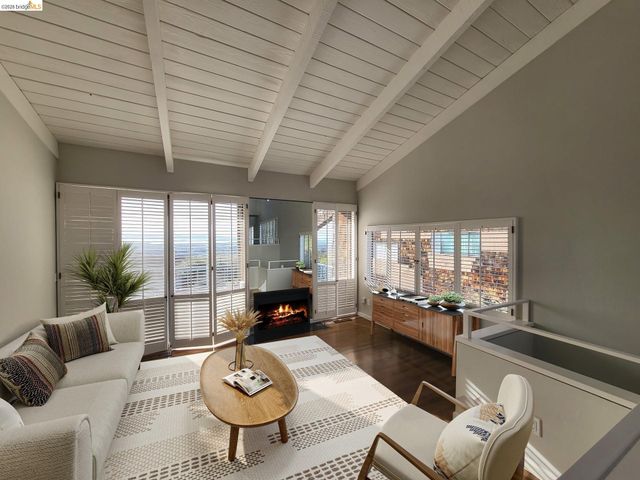 10 Sereno Cir, Oakland, CA 94619