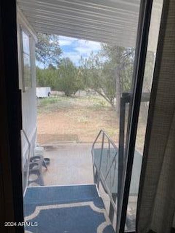3405 Buckhorn Bend, Overgaard, AZ 85933