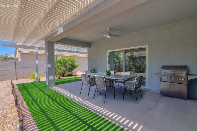 1405 W SUSSEX Street, San Tan Valley, AZ 85143