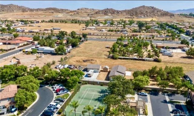 1666 E Rider, Perris, CA 92571