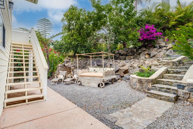 214 Kulamanu Cir, Kula, HI 96790