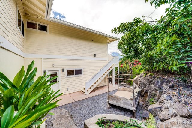 214 Kulamanu Cir, Kula, HI 96790