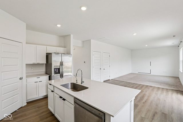 2221 Boxwood Drive, Greenfield, IN 46140