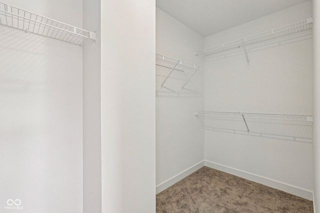 2221 Boxwood Drive, Greenfield, IN 46140