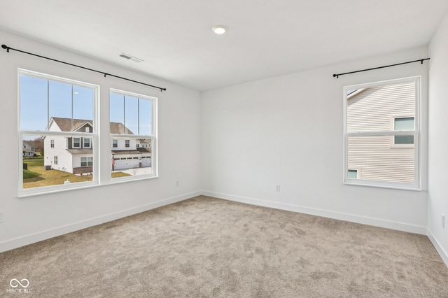 2221 Boxwood Drive, Greenfield, IN 46140