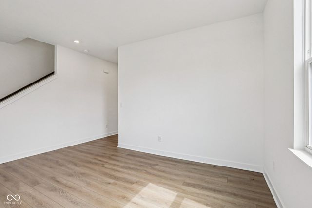 2221 Boxwood Drive, Greenfield, IN 46140