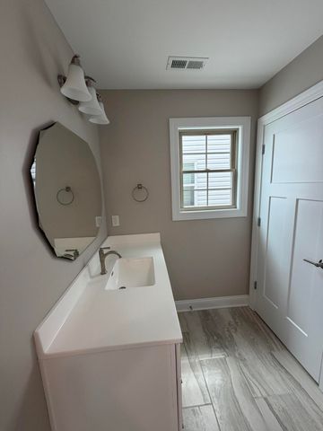 1081 Squirrel Nest Lane, Lexington, KY 40509