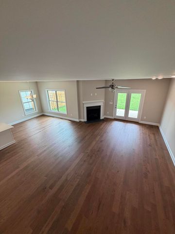 1081 Squirrel Nest Lane, Lexington, KY 40509