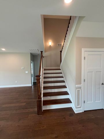 1081 Squirrel Nest Lane, Lexington, KY 40509