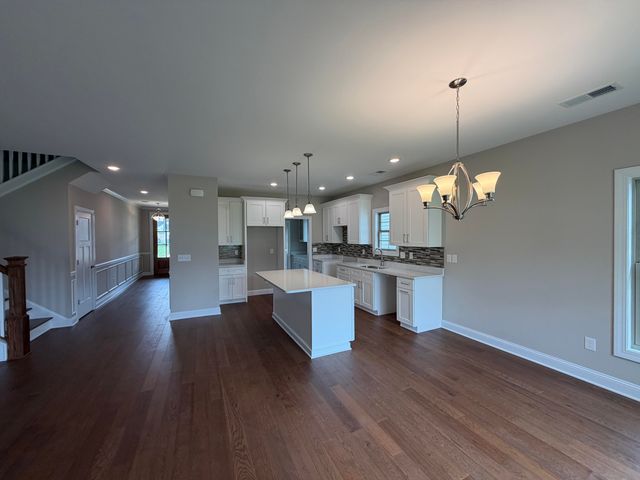 1081 Squirrel Nest Lane, Lexington, KY 40509