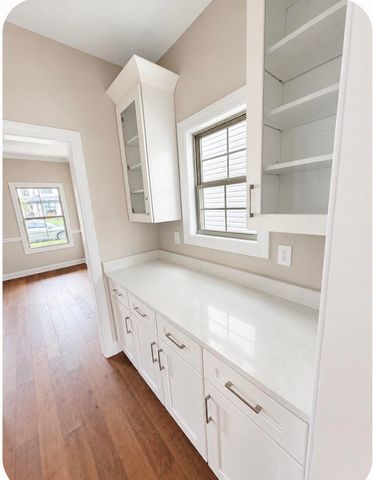 1081 Squirrel Nest Lane, Lexington, KY 40509