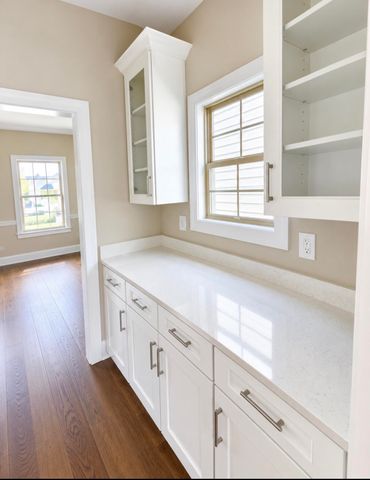 1081 Squirrel Nest Lane, Lexington, KY 40509