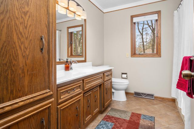 2043 W Highview Drive, Sauk Rapids, MN 56379