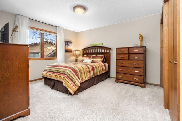 2043 W Highview Drive, Sauk Rapids, MN 56379