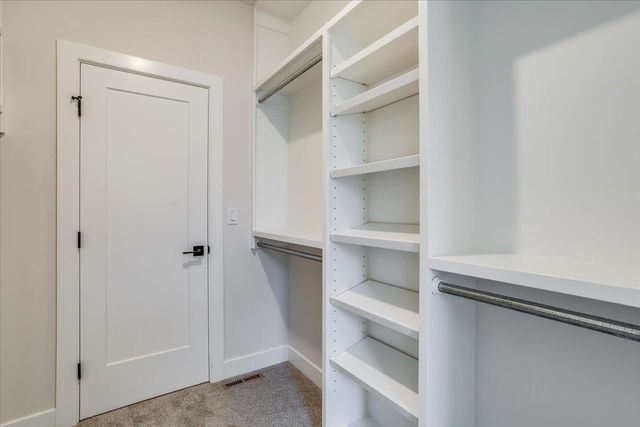 4455 N Grey Meadows St, Maize, KS 67101