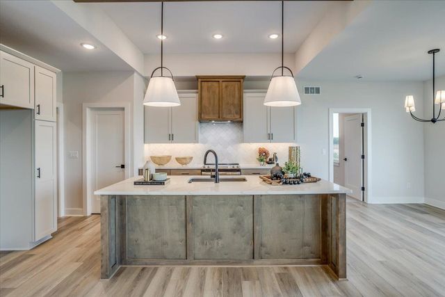 4455 N Grey Meadows St, Maize, KS 67101