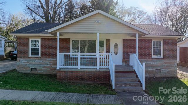 225 Brevard Street, Statesville, NC 28677