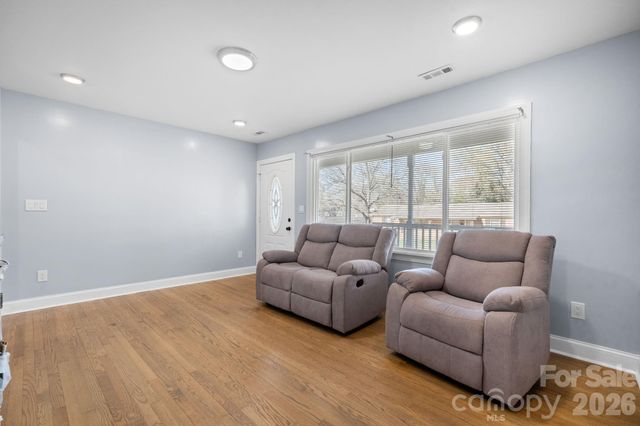 225 Brevard Street, Statesville, NC 28677