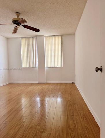 13390 NE 7th Ave 403, North Miami, FL 33161