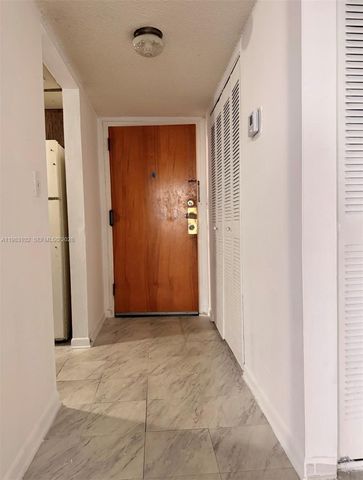 13390 NE 7th Ave 403, North Miami, FL 33161