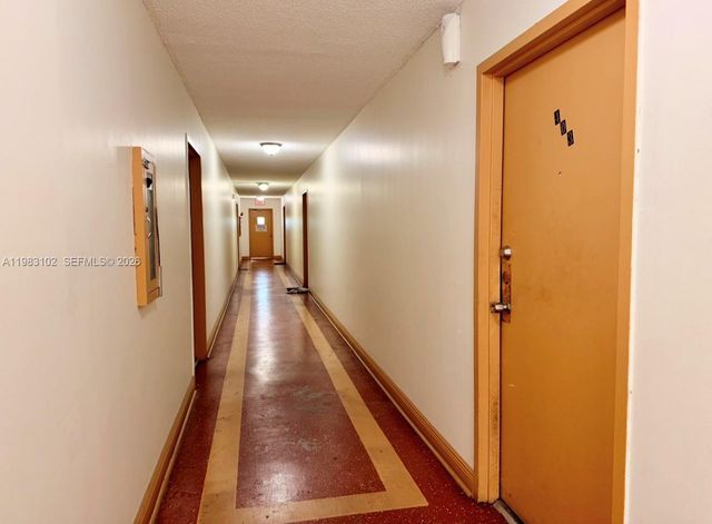 13390 NE 7th Ave 403, North Miami, FL 33161