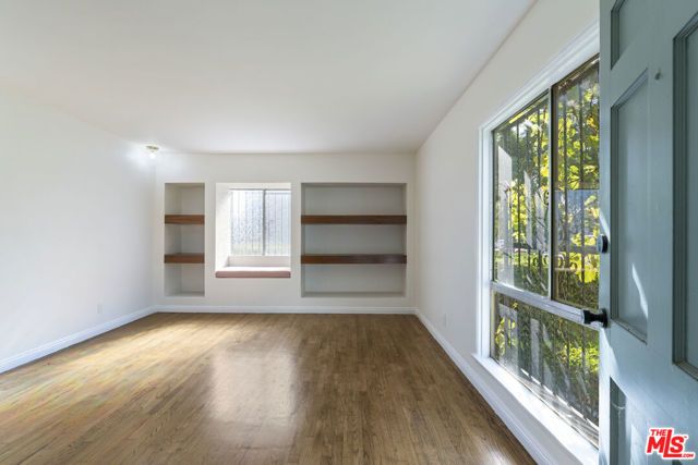 5641 Clemson Street, Los Angeles, CA 90016