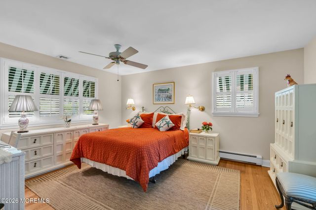 86 Laurel Drive, Fair Haven, NJ 07704