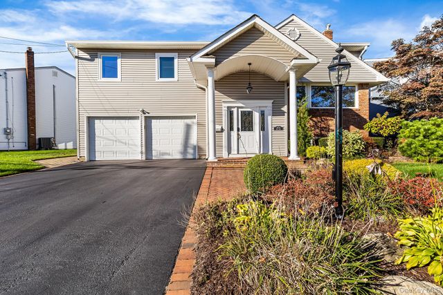 3034 Bond Drive, Merrick, NY 11566