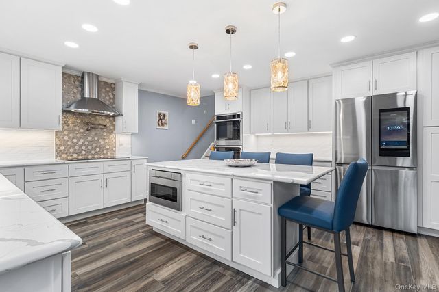 3034 Bond Drive, Merrick, NY 11566