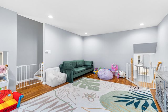 3034 Bond Drive, Merrick, NY 11566