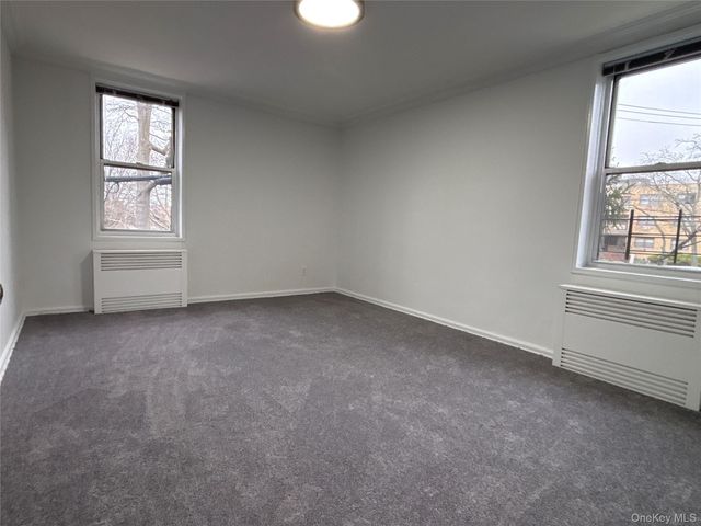 50 S Middle Neck Road 1P, Great Neck, NY 11021