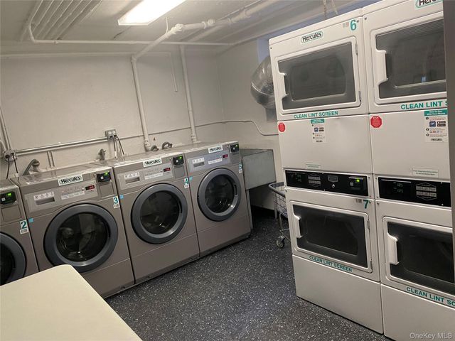 50 S Middle Neck Road 1P, Great Neck, NY 11021