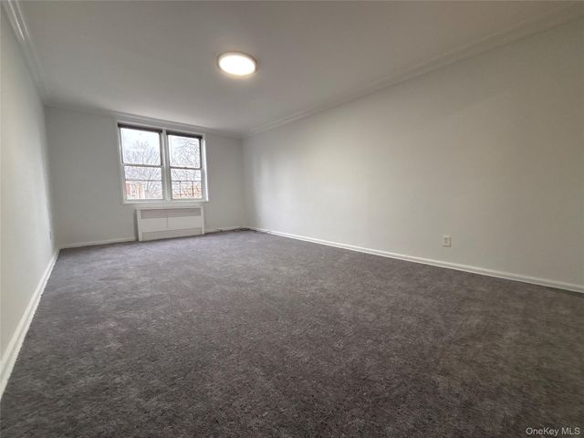 50 S Middle Neck Road 1P, Great Neck, NY 11021